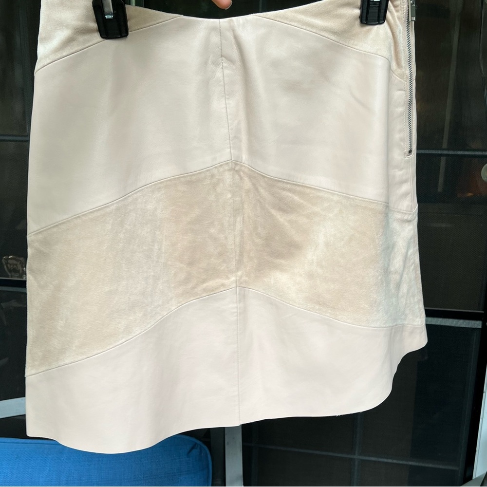 Zara Basic light pink faux leather/suede skirt